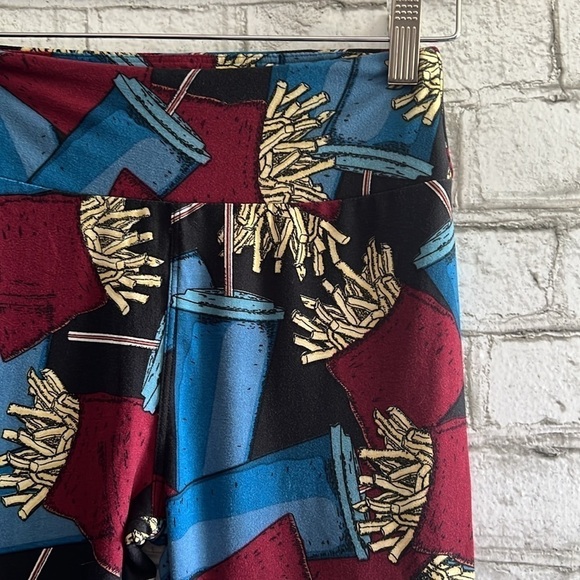 NEW!!! French Fries & Soda Leggings OS Onesize Lularoe Black Background - Picture 4 of 7